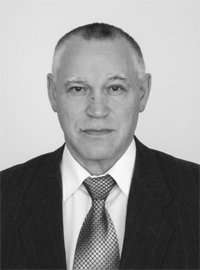 Георгий Иванович Назин ректор СурГУ портрет фото