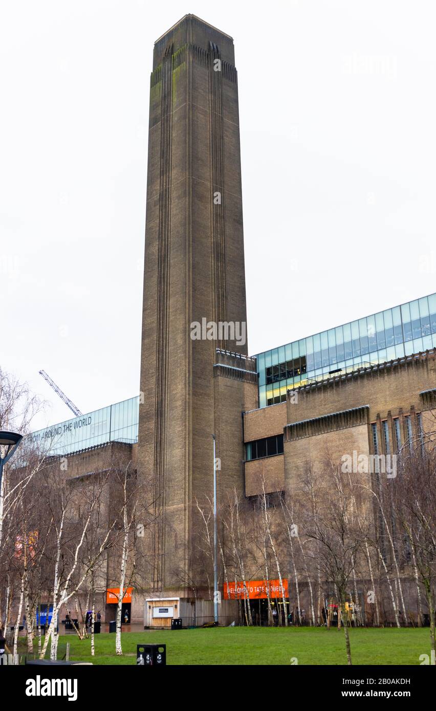 Tate Modern London exterior iconic chimney